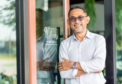 กัปตัน จักรพงษ์ ภูมิสุวรรณ์